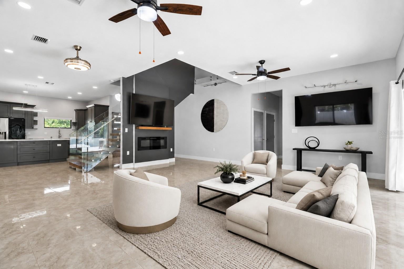 541 W LAKE BRANTLEY RD, ALTAMONTE SPRINGS, FL, 32714