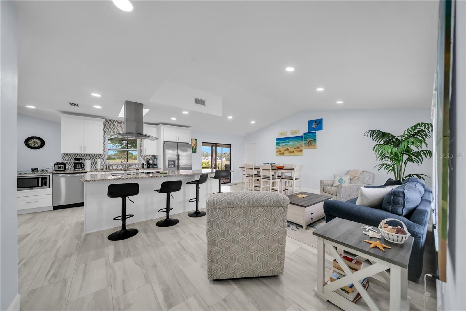 299 ROTONDA CIR, ROTONDA WEST, FL, 33947