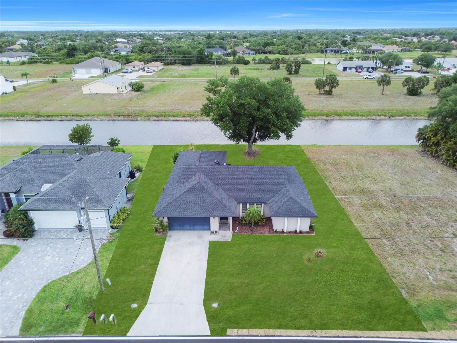 299 ROTONDA CIR, ROTONDA WEST, FL, 33947