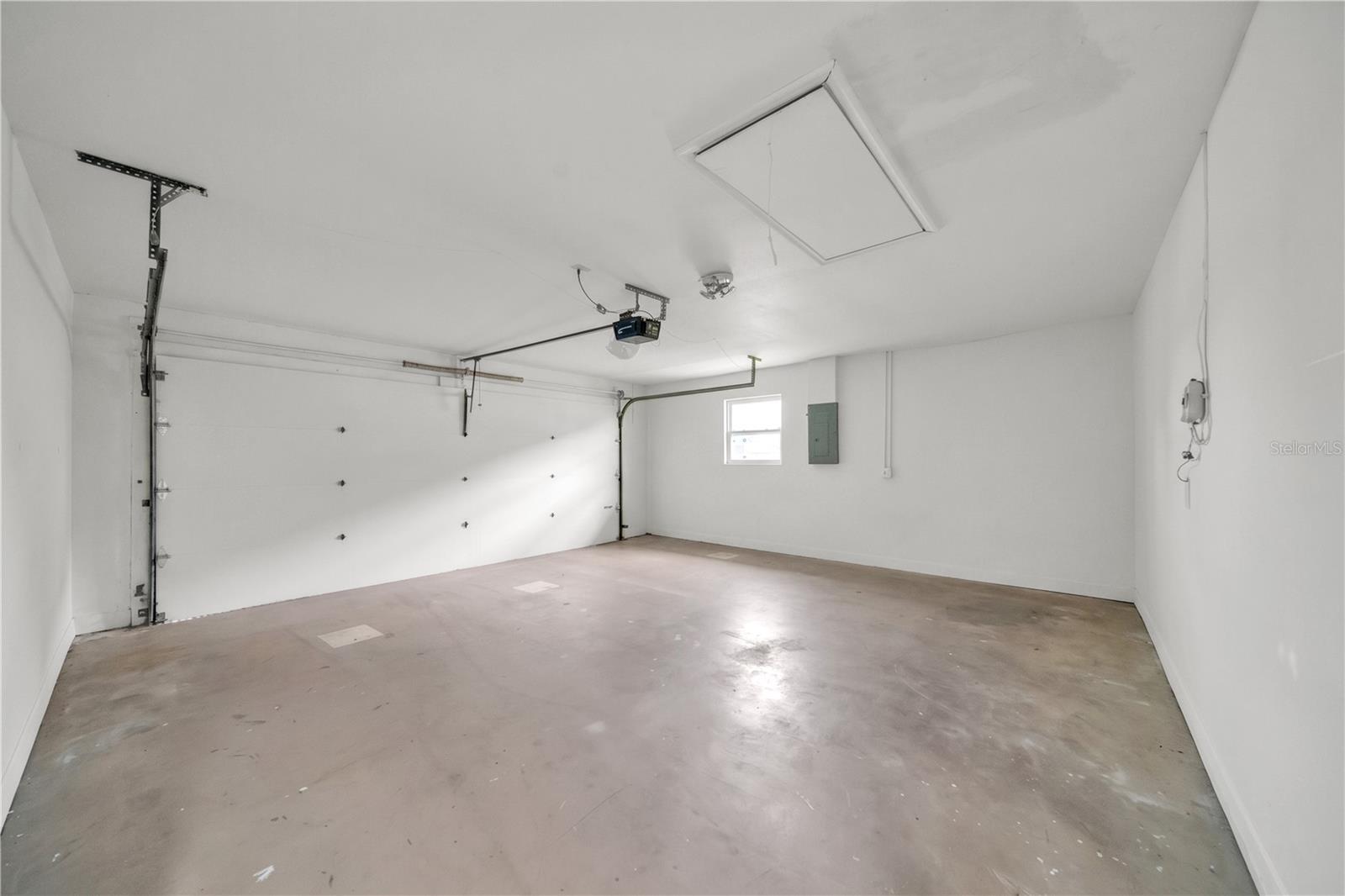 299 ROTONDA CIR, ROTONDA WEST, FL, 33947