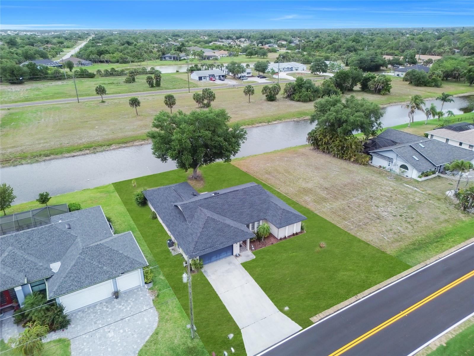 299 ROTONDA CIR, ROTONDA WEST, FL, 33947