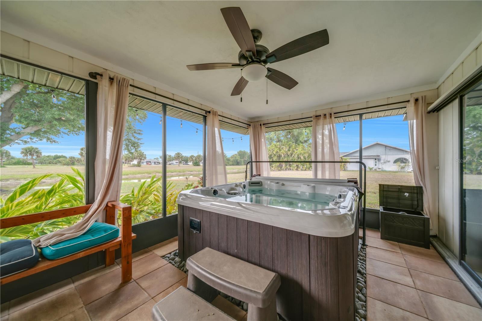 299 ROTONDA CIR, ROTONDA WEST, FL, 33947