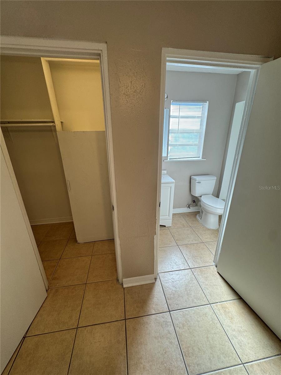 2016 E CRENSHAW ST, TAMPA, FL, 33610