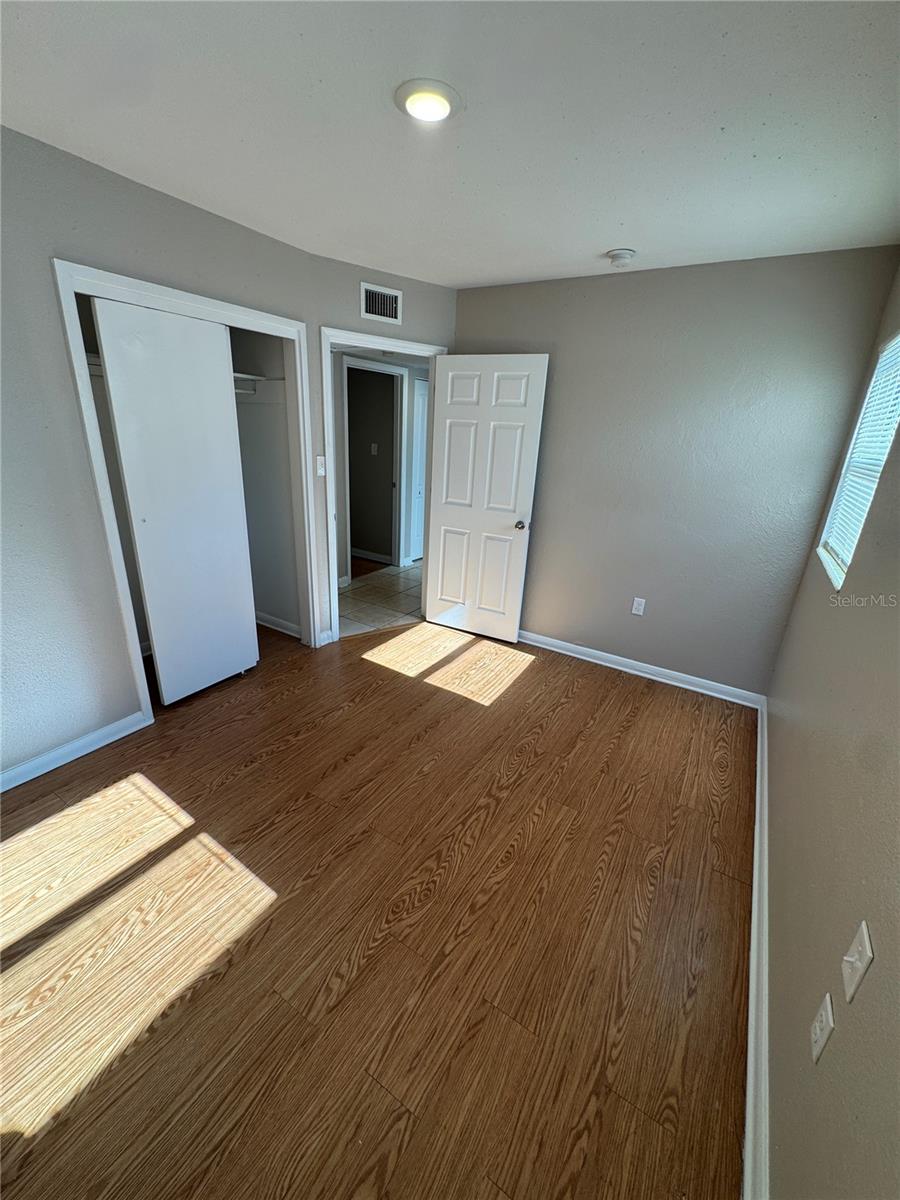 2016 E CRENSHAW ST, TAMPA, FL, 33610