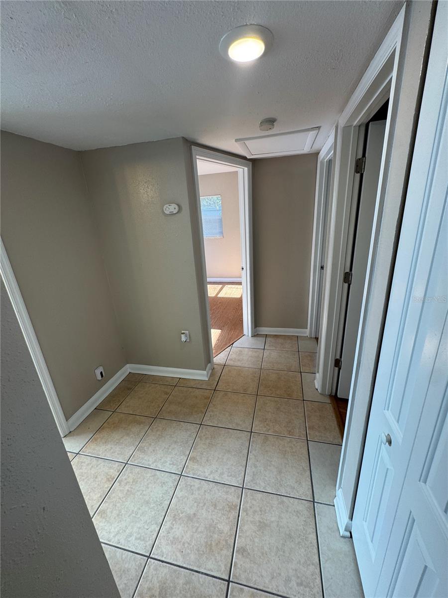 2016 E CRENSHAW ST, TAMPA, FL, 33610