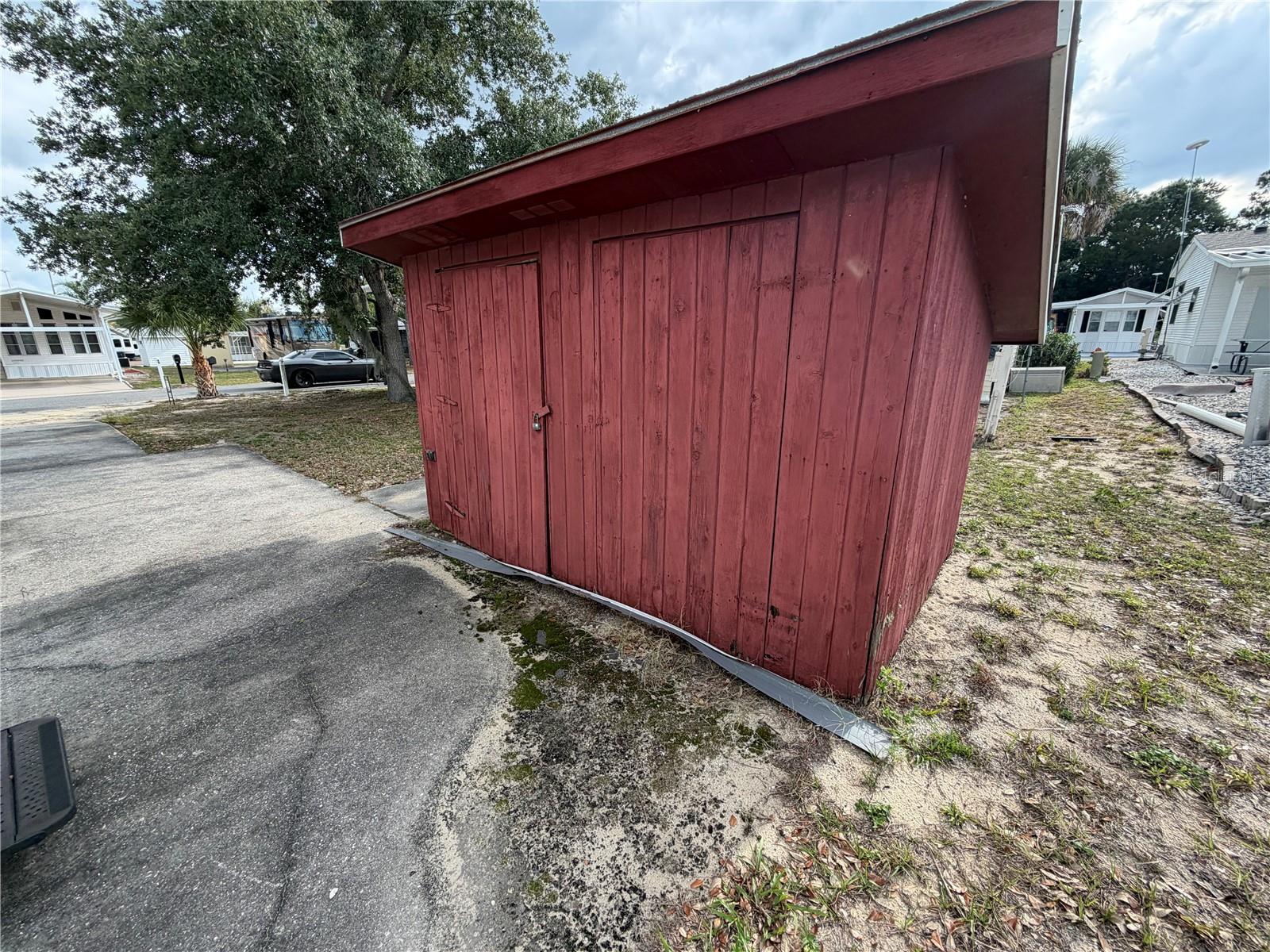 86 IRON LN, HAINES CITY, FL, 33844