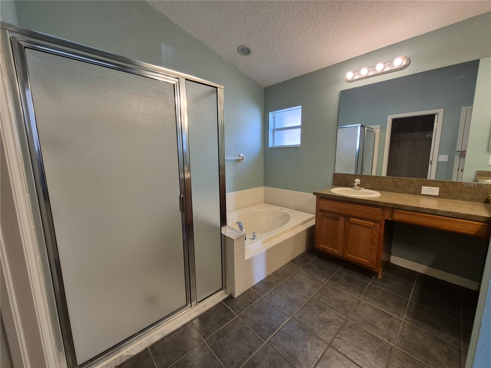 6833 RUNNER OAK DR, ZEPHYRHILLS, FL, 33545