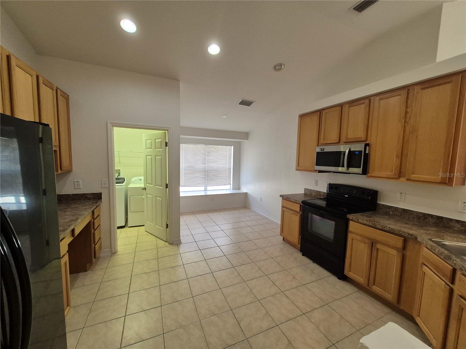 6833 RUNNER OAK DR, ZEPHYRHILLS, FL, 33545