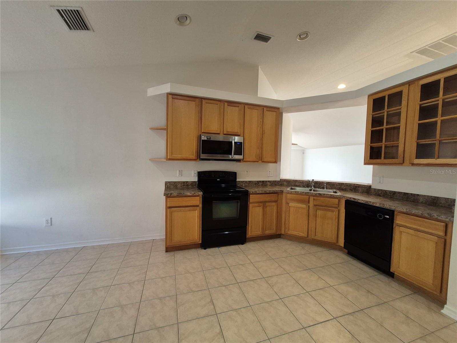 6833 RUNNER OAK DR, ZEPHYRHILLS, FL, 33545