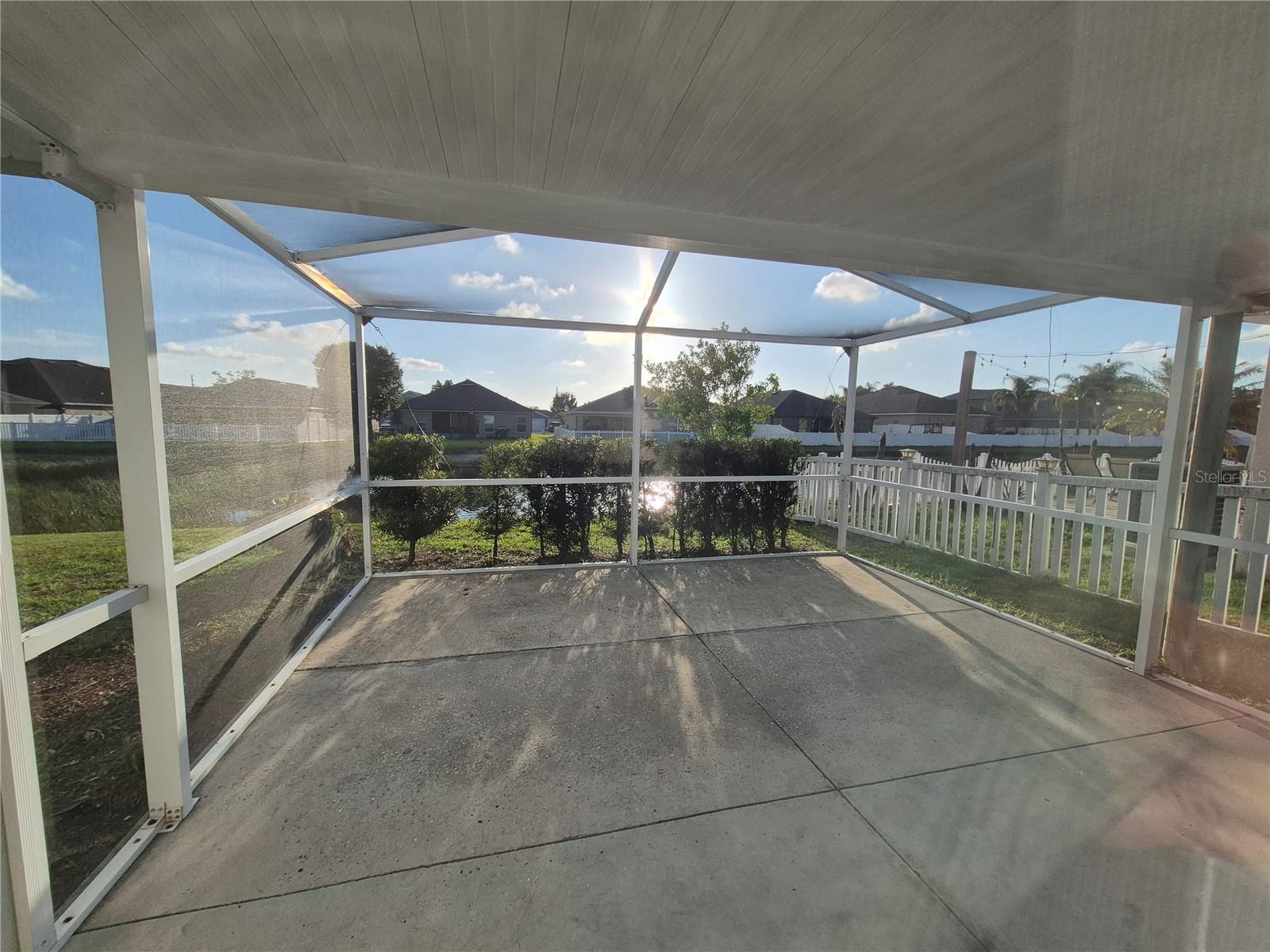 6833 RUNNER OAK DR, ZEPHYRHILLS, FL, 33545