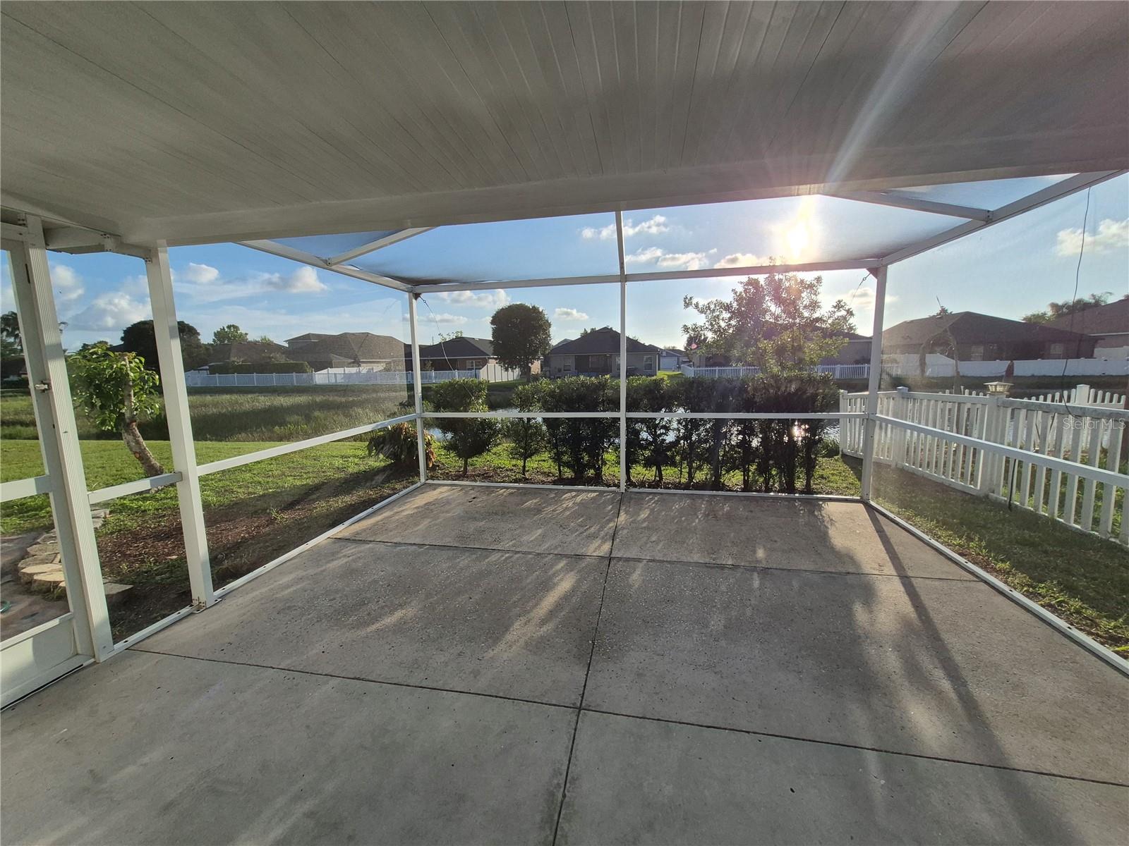 6833 RUNNER OAK DR, ZEPHYRHILLS, FL, 33545