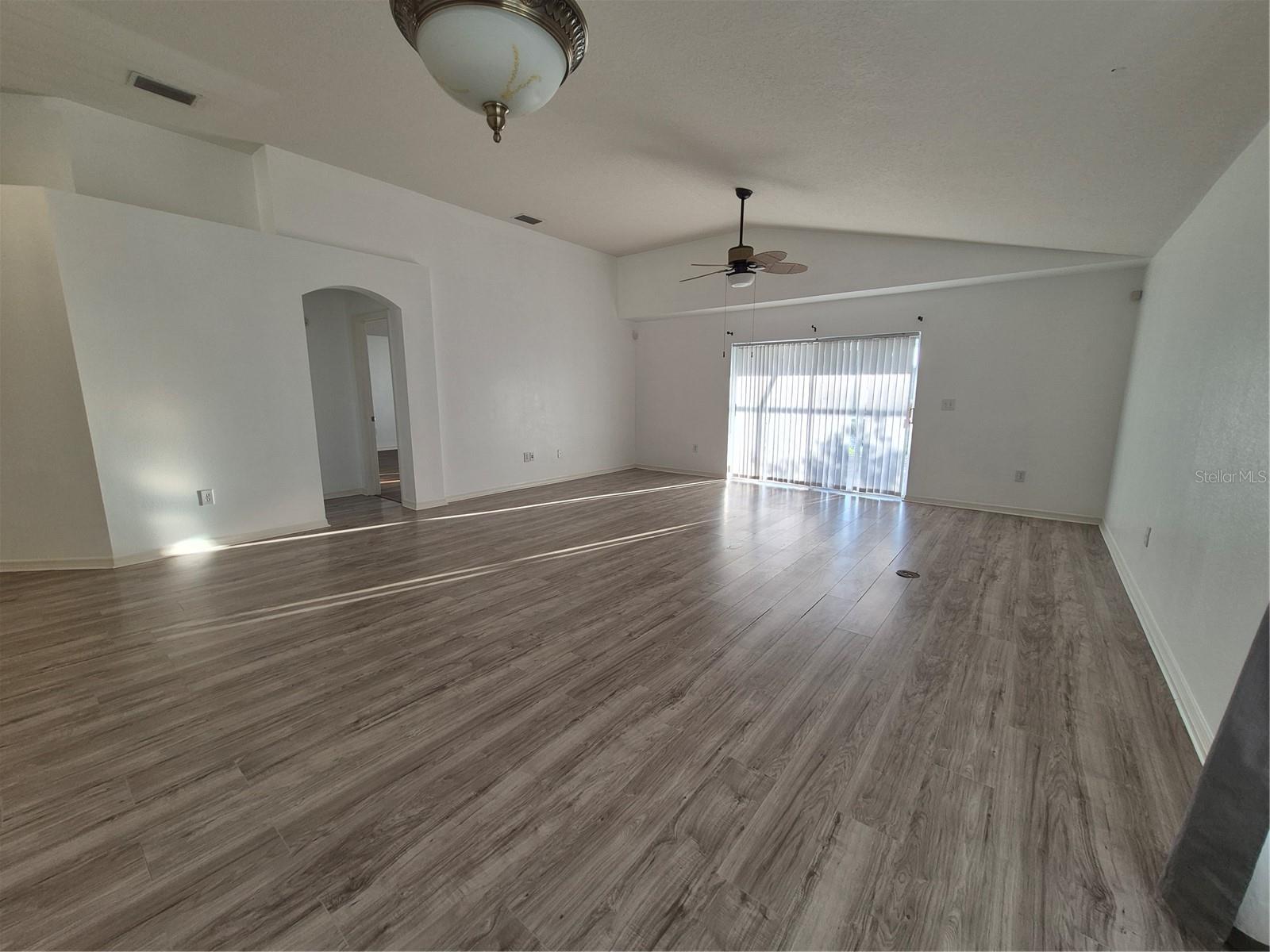 6833 RUNNER OAK DR, ZEPHYRHILLS, FL, 33545