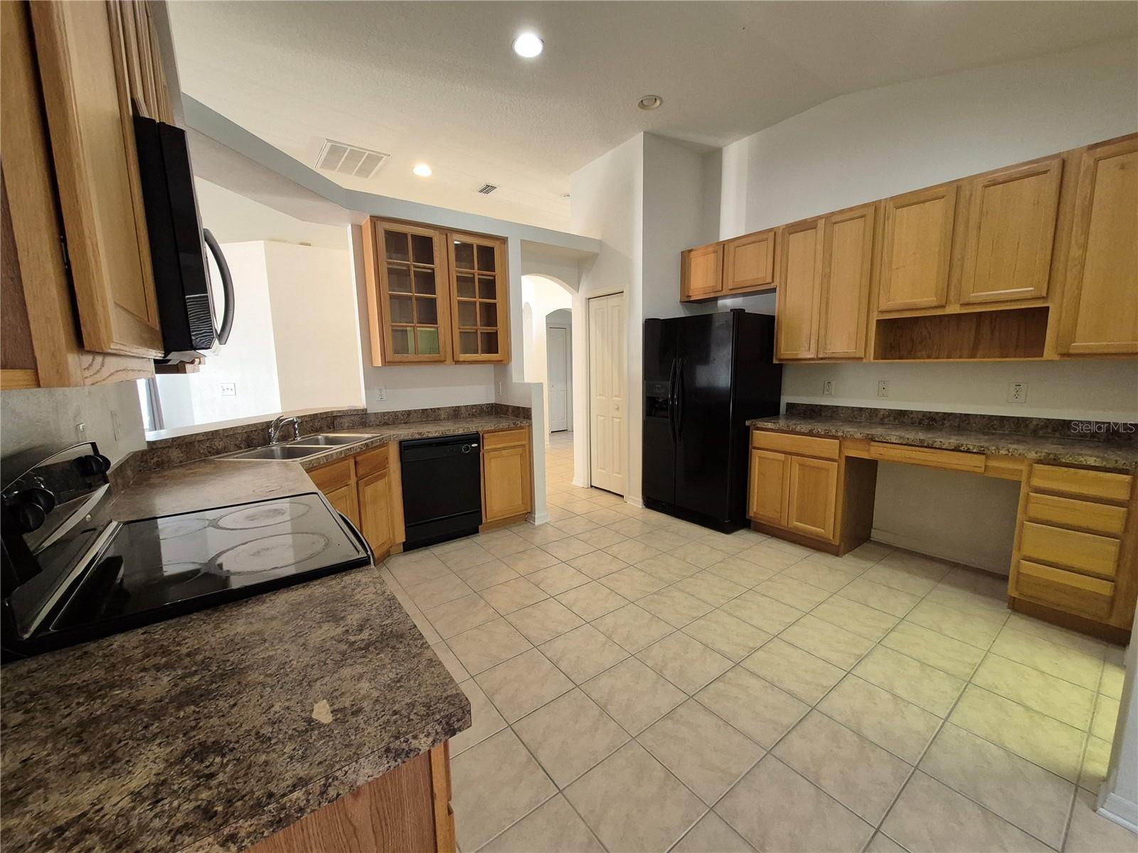 6833 RUNNER OAK DR, ZEPHYRHILLS, FL, 33545