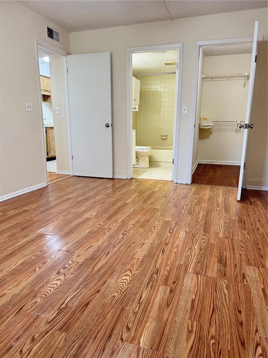 4033 DREAM OAK PL #101, TAMPA, FL, 33613