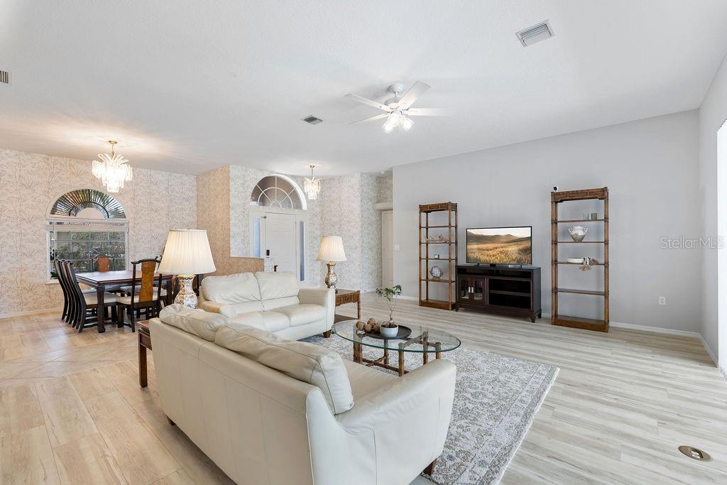 1543 WATERFORD DR, VENICE, FL, 34292