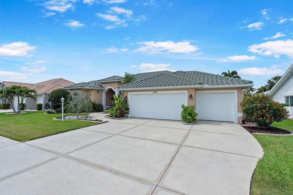 1543 WATERFORD DR, VENICE, FL, 34292