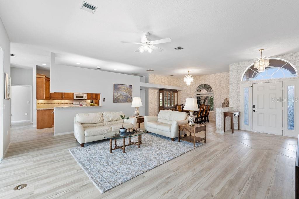 1543 WATERFORD DR, VENICE, FL, 34292