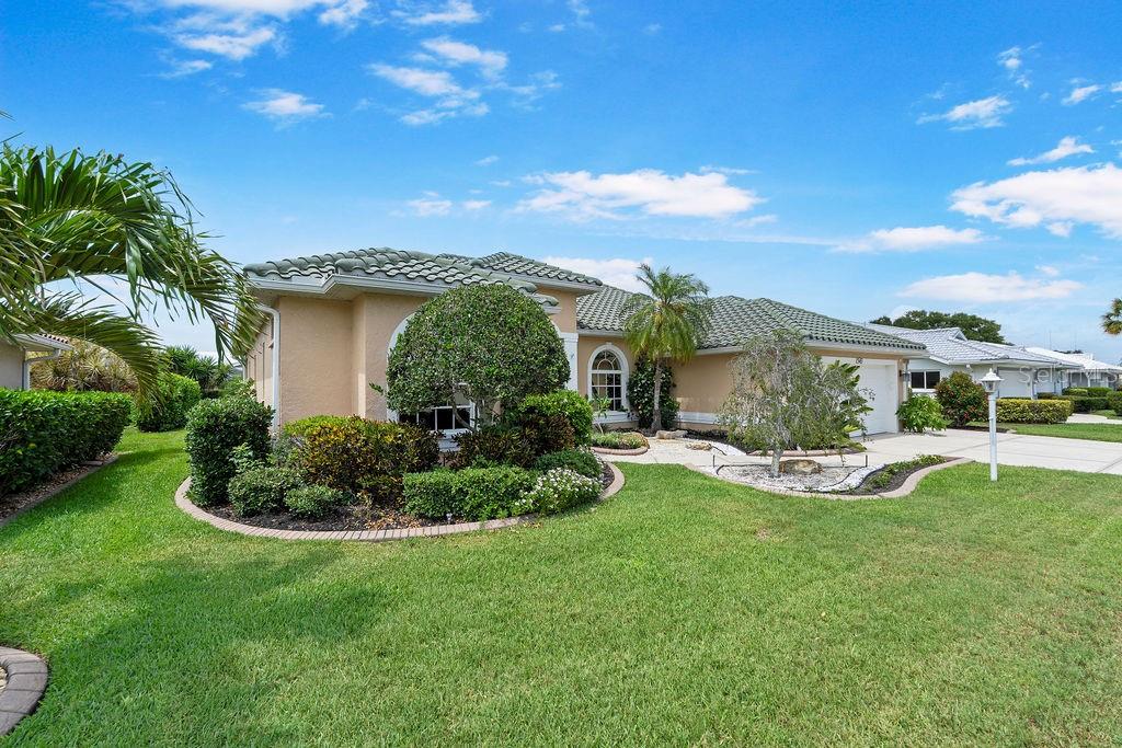 1543 WATERFORD DR, VENICE, FL, 34292