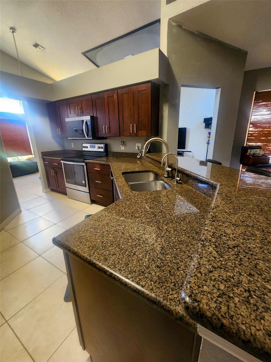 8035 COUNTRY RUN PKWY, ORLANDO, FL, 32818