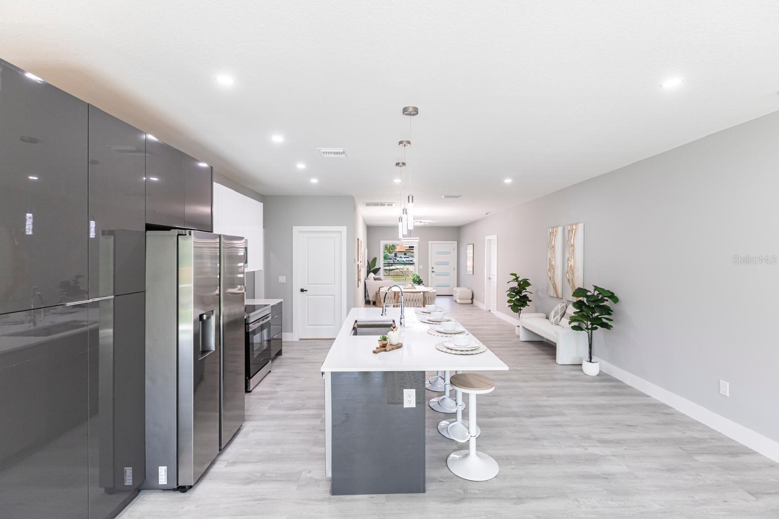 918 BROAD ST E, LEHIGH ACRES, FL, 33974