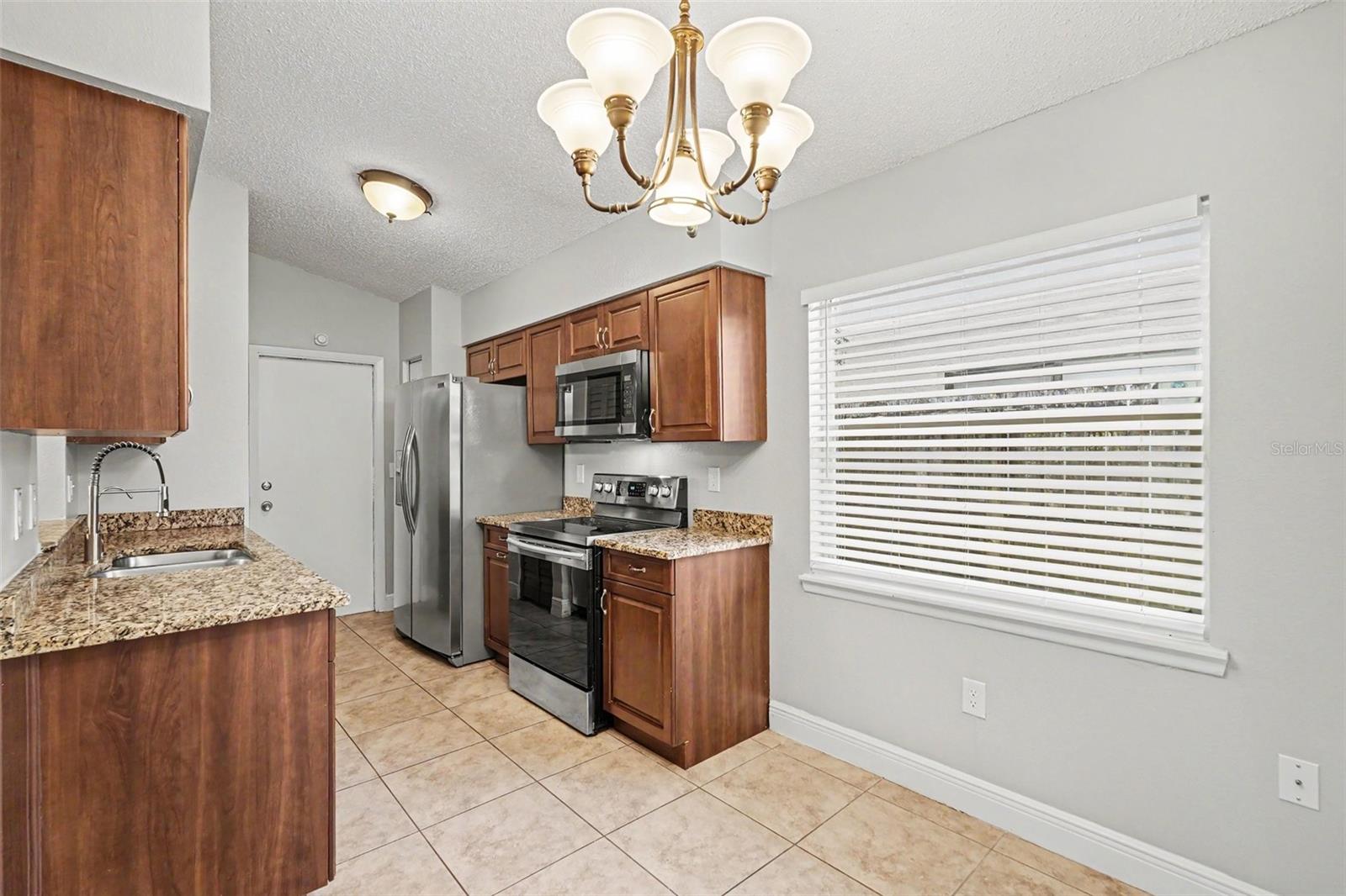 1301 MOHRLAKE DR, BRANDON, FL, 33511