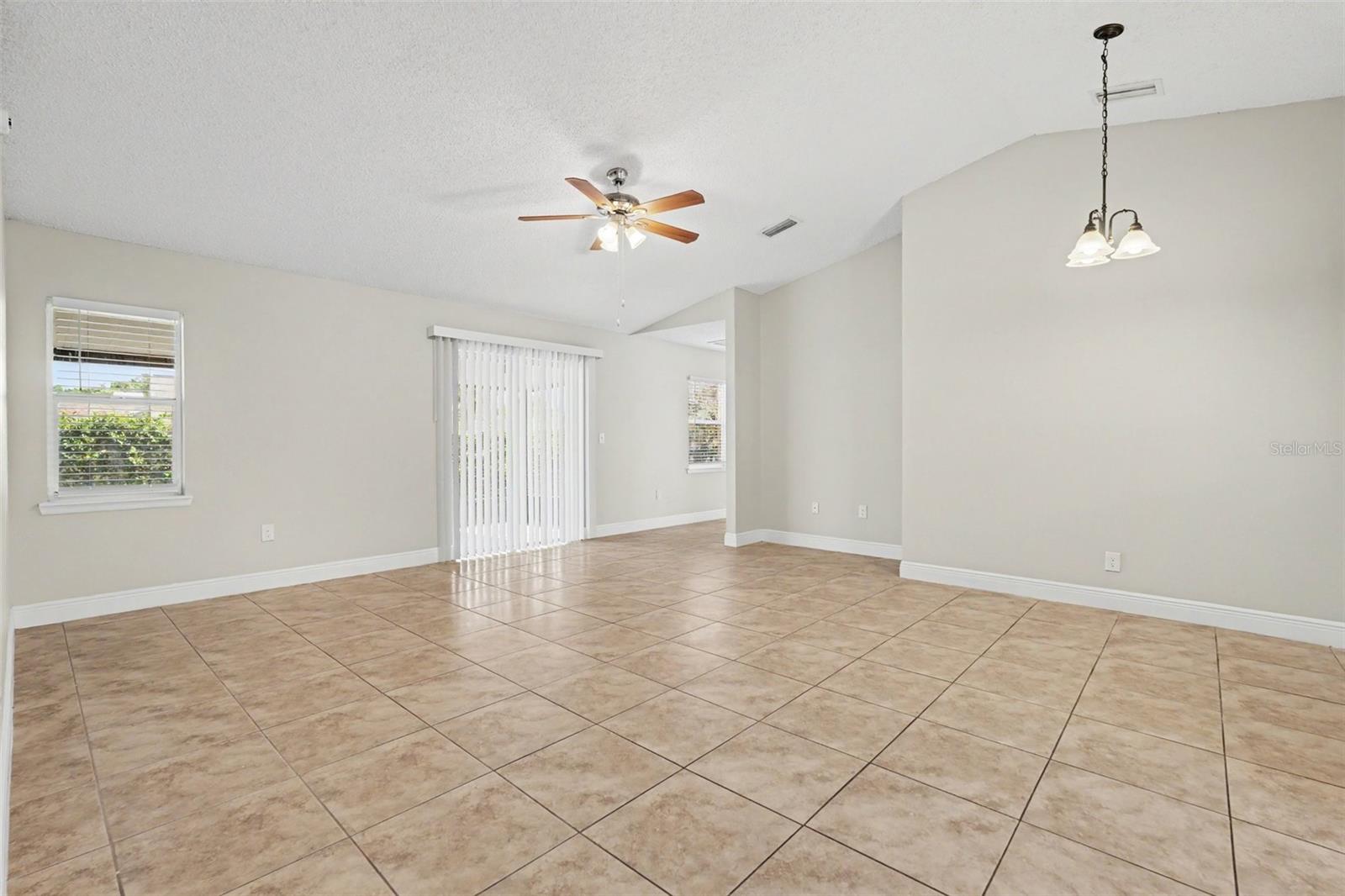 1301 MOHRLAKE DR, BRANDON, FL, 33511