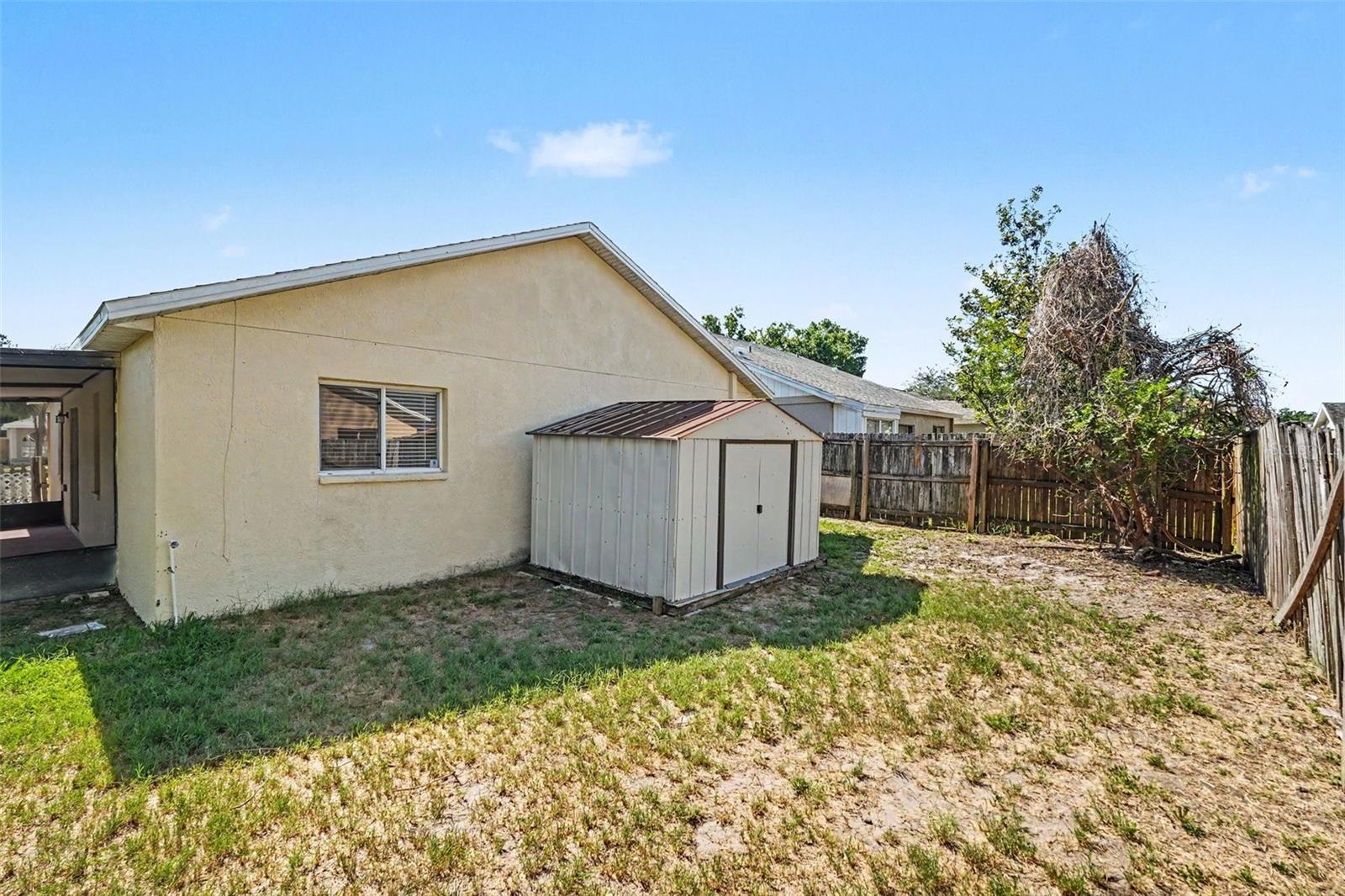 1301 MOHRLAKE DR, BRANDON, FL, 33511