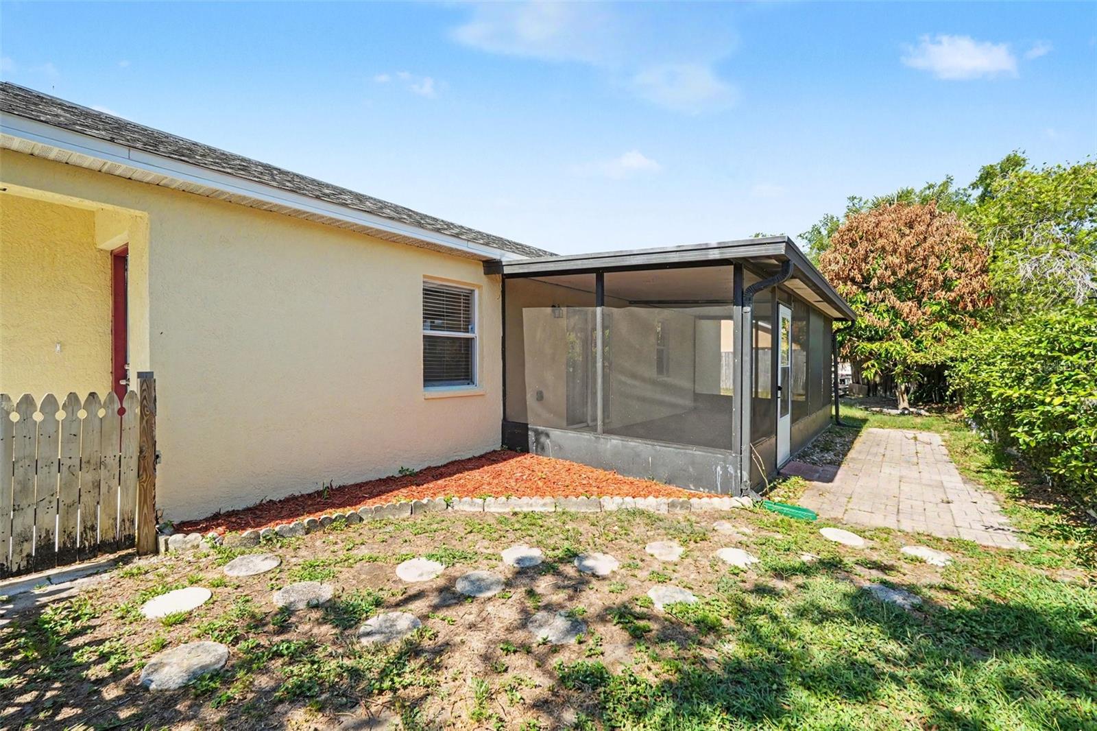 1301 MOHRLAKE DR, BRANDON, FL, 33511
