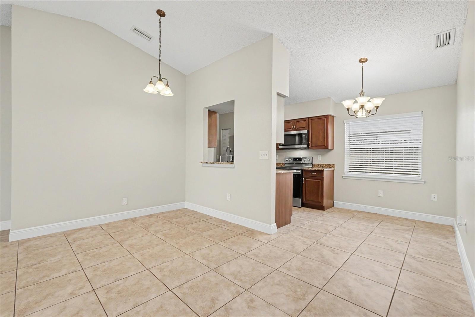 1301 MOHRLAKE DR, BRANDON, FL, 33511