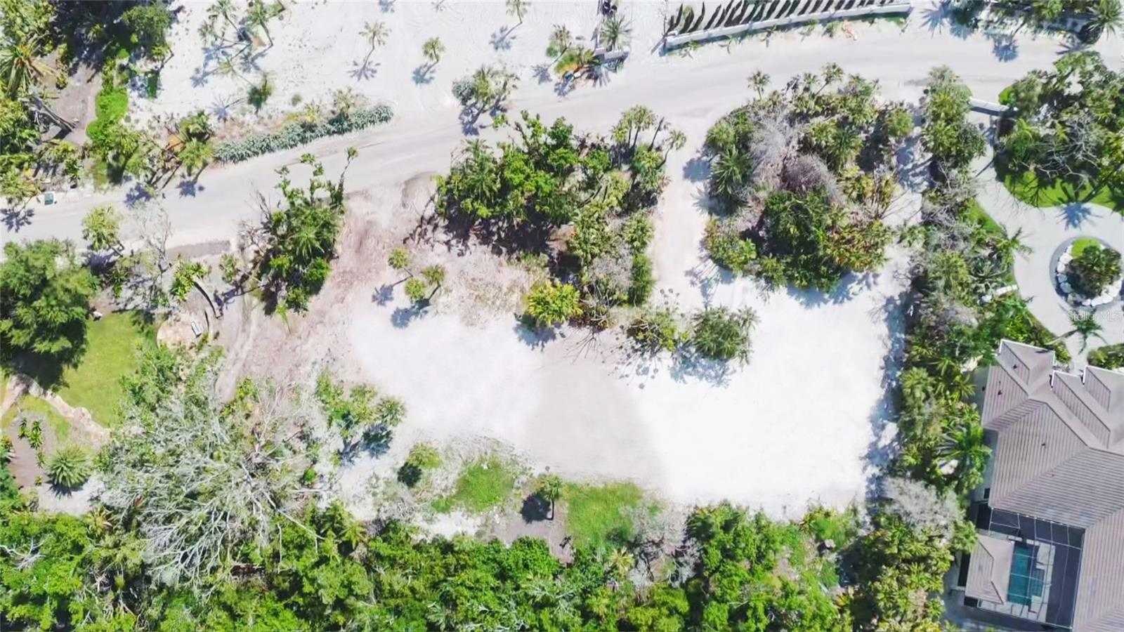 7825 SANDERLING RD, SARASOTA, FL, 34242