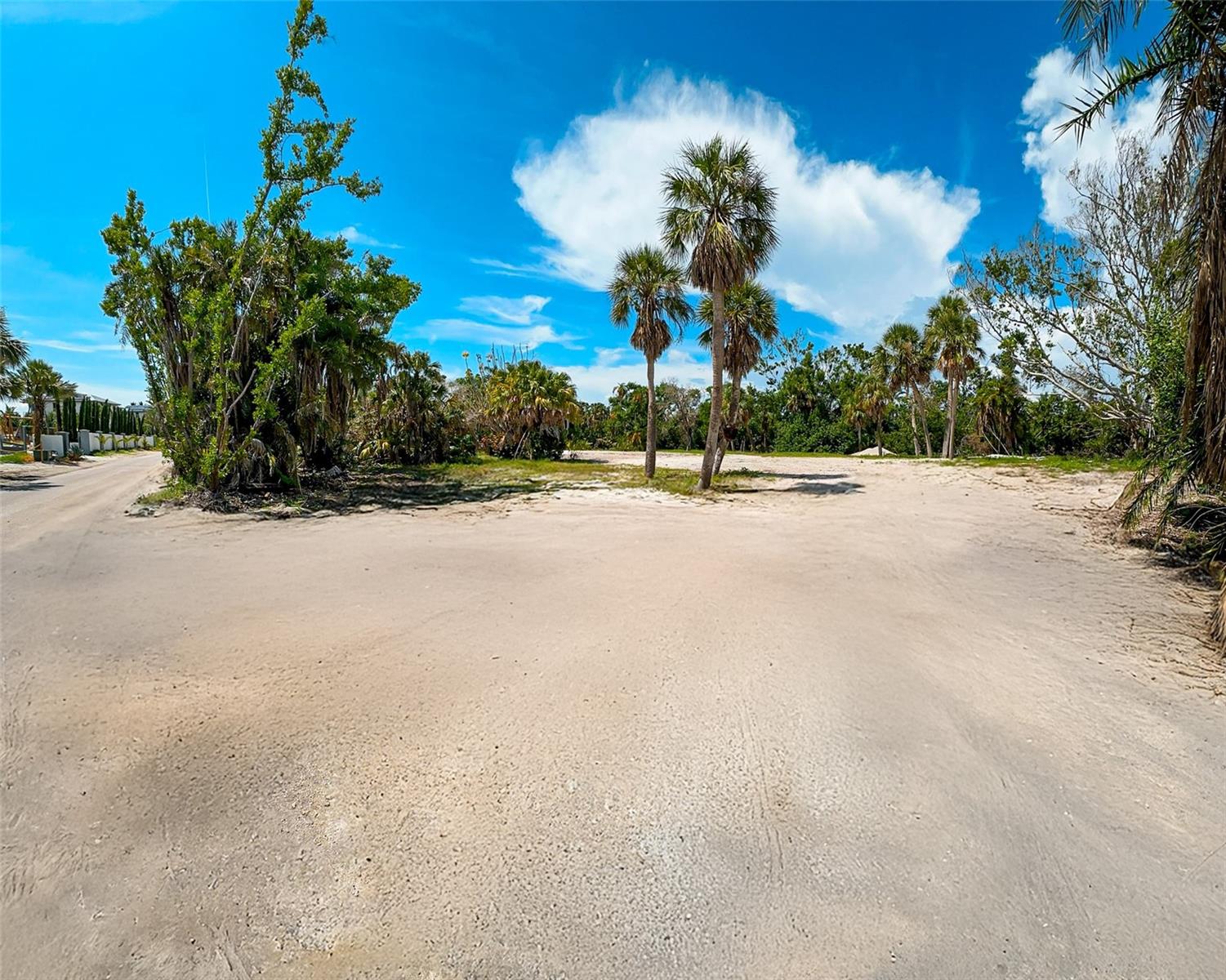 7825 SANDERLING RD, SARASOTA, FL, 34242