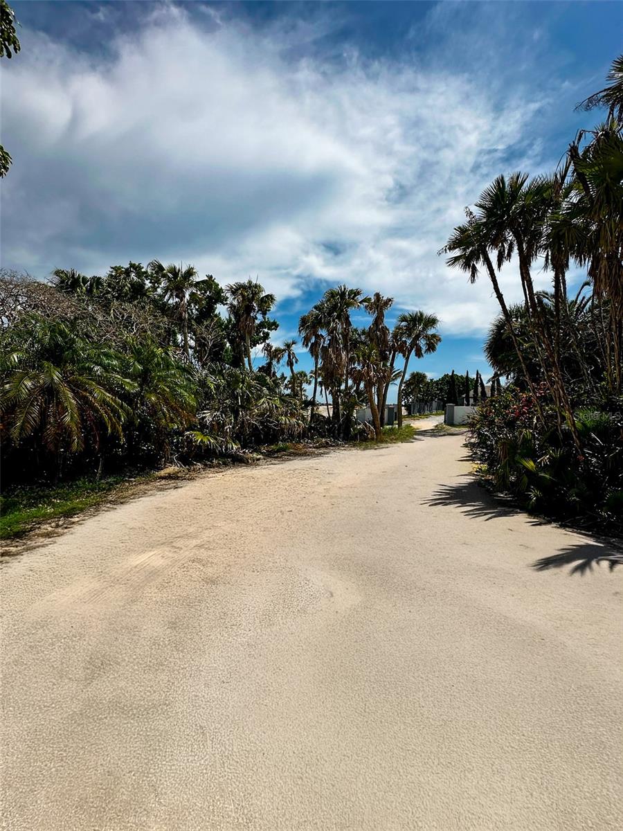 7825 SANDERLING RD, SARASOTA, FL, 34242