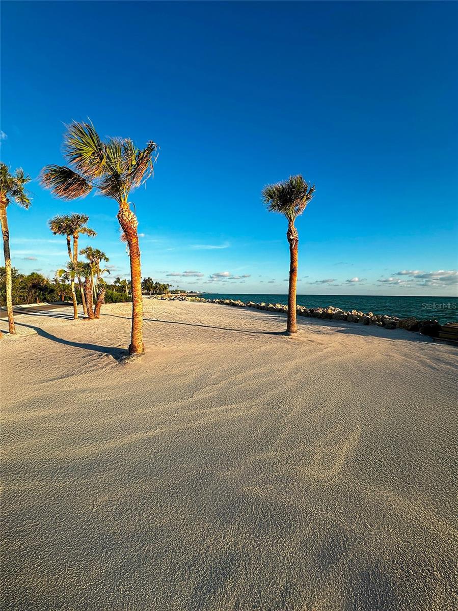 7825 SANDERLING RD, SARASOTA, FL, 34242