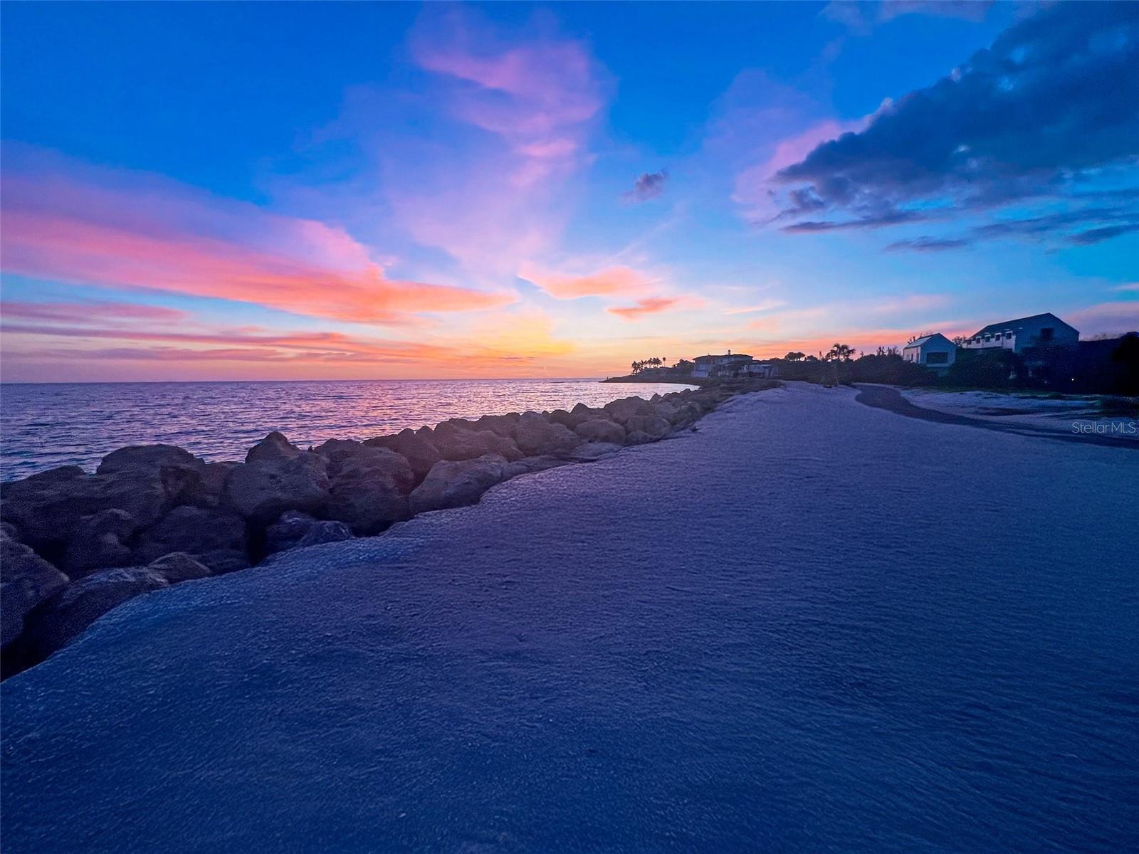 7825 SANDERLING RD, SARASOTA, FL, 34242