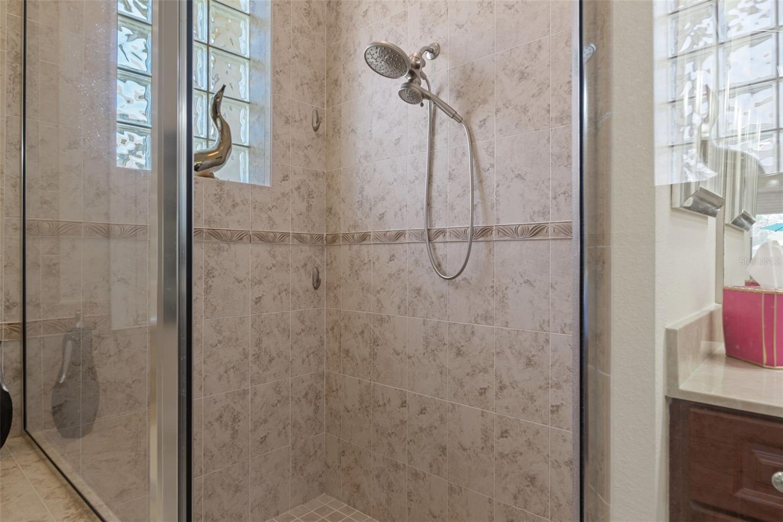8984 WADE ST, WEEKI WACHEE, FL, 34613