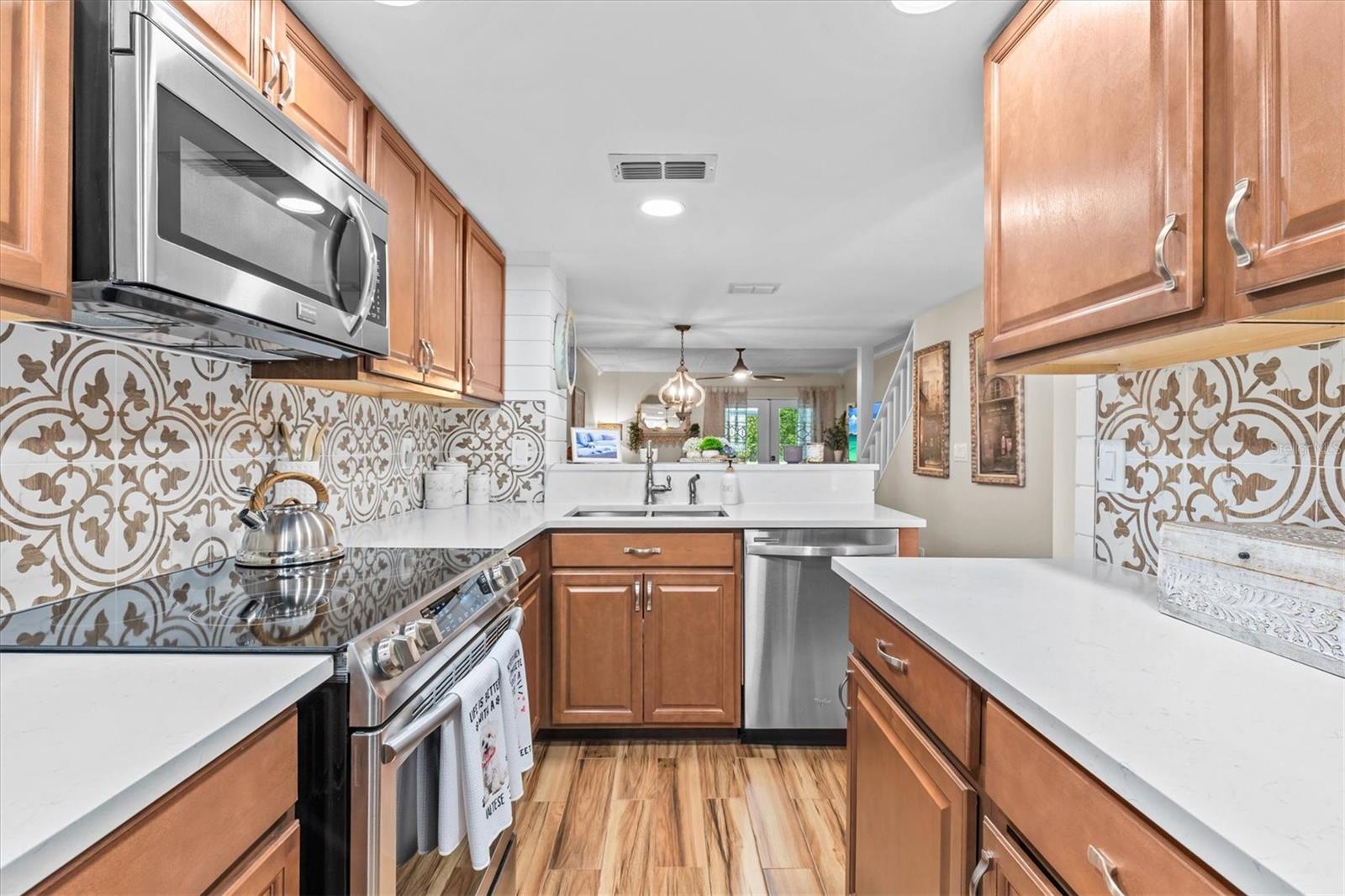 2169 FOX CHASE BLVD, PALM HARBOR, FL, 34683