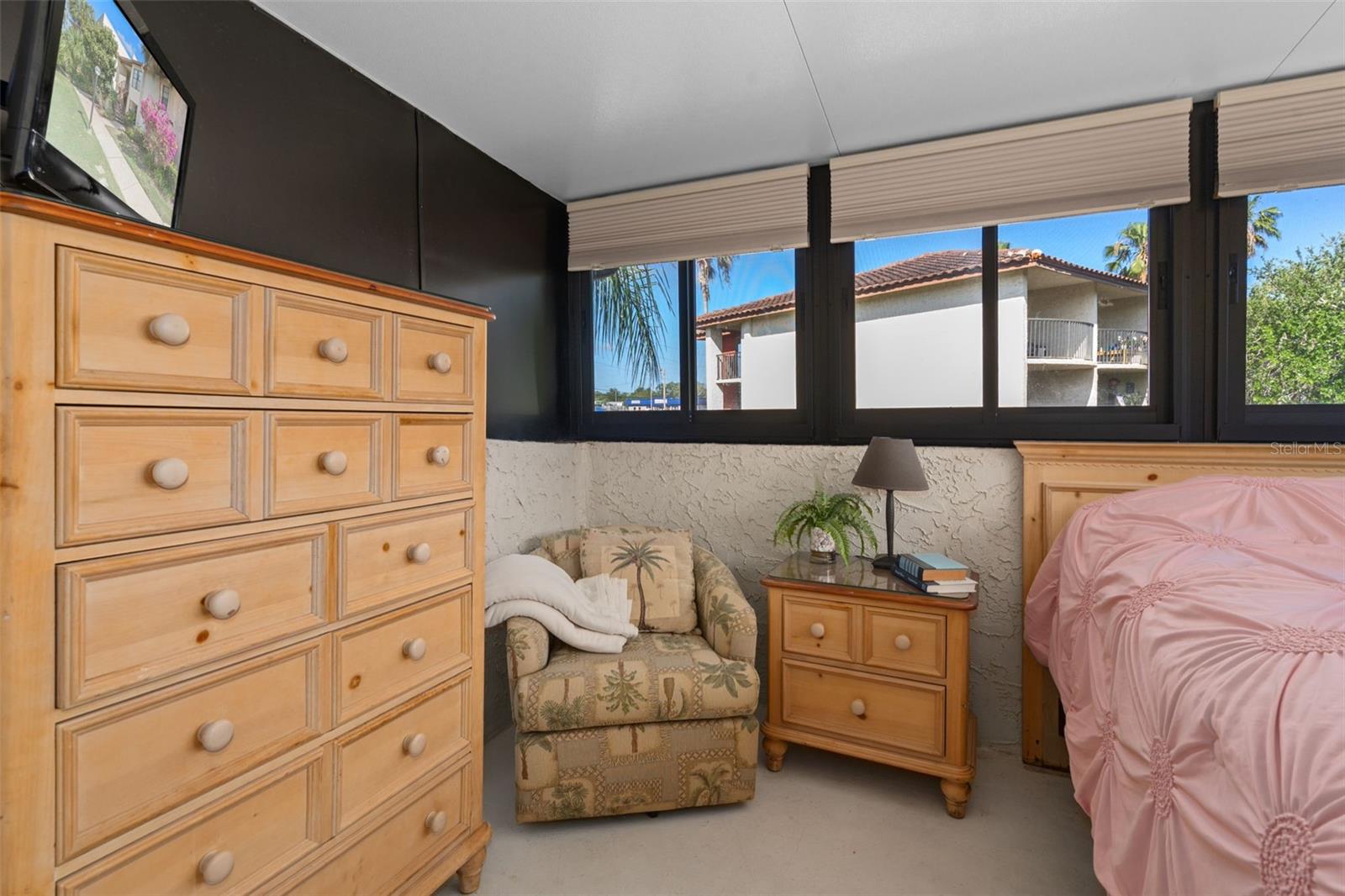 2571 CYPRUS DR #1-201, PALM HARBOR, FL, 34684