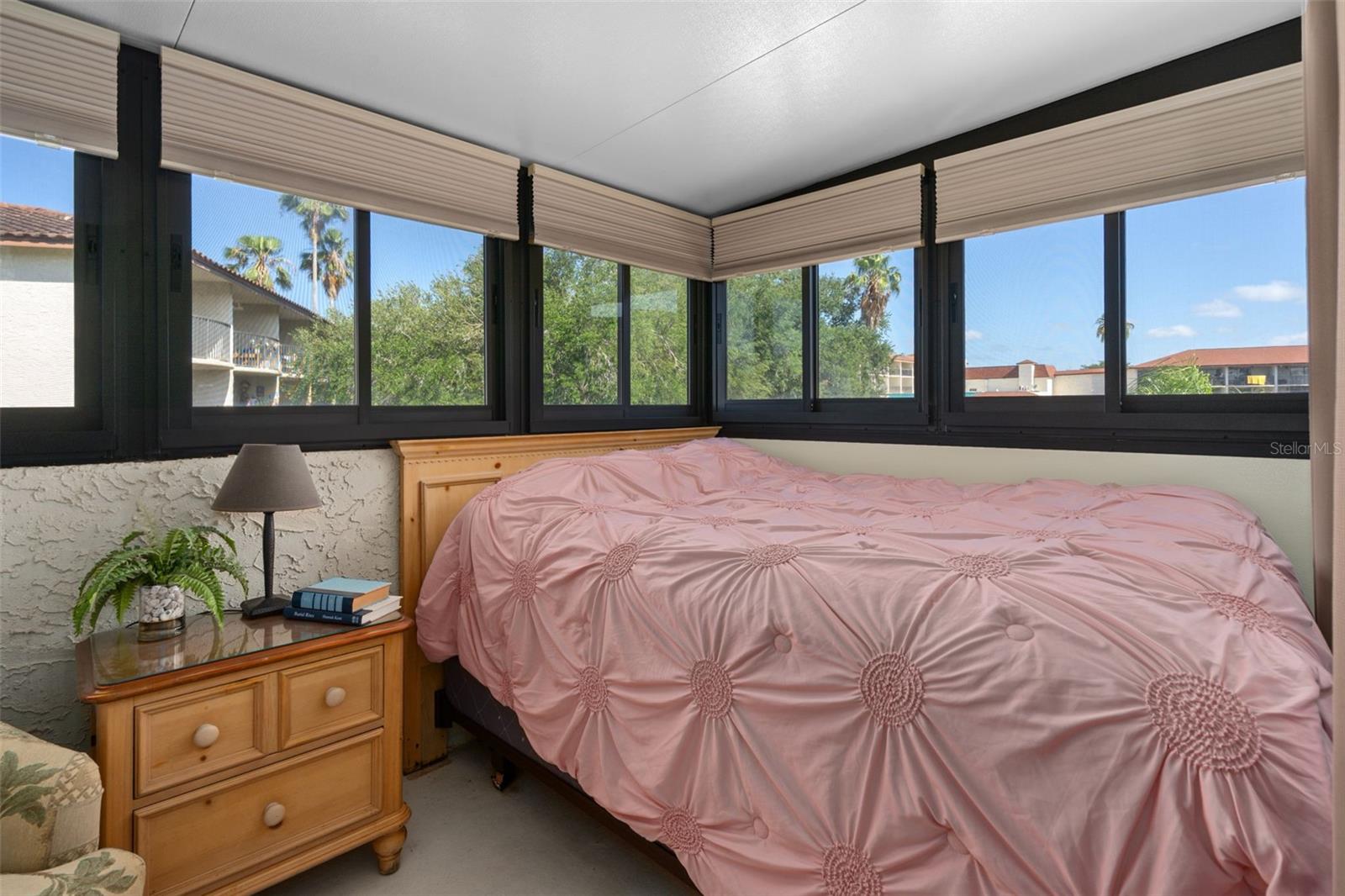 2571 CYPRUS DR #1-201, PALM HARBOR, FL, 34684