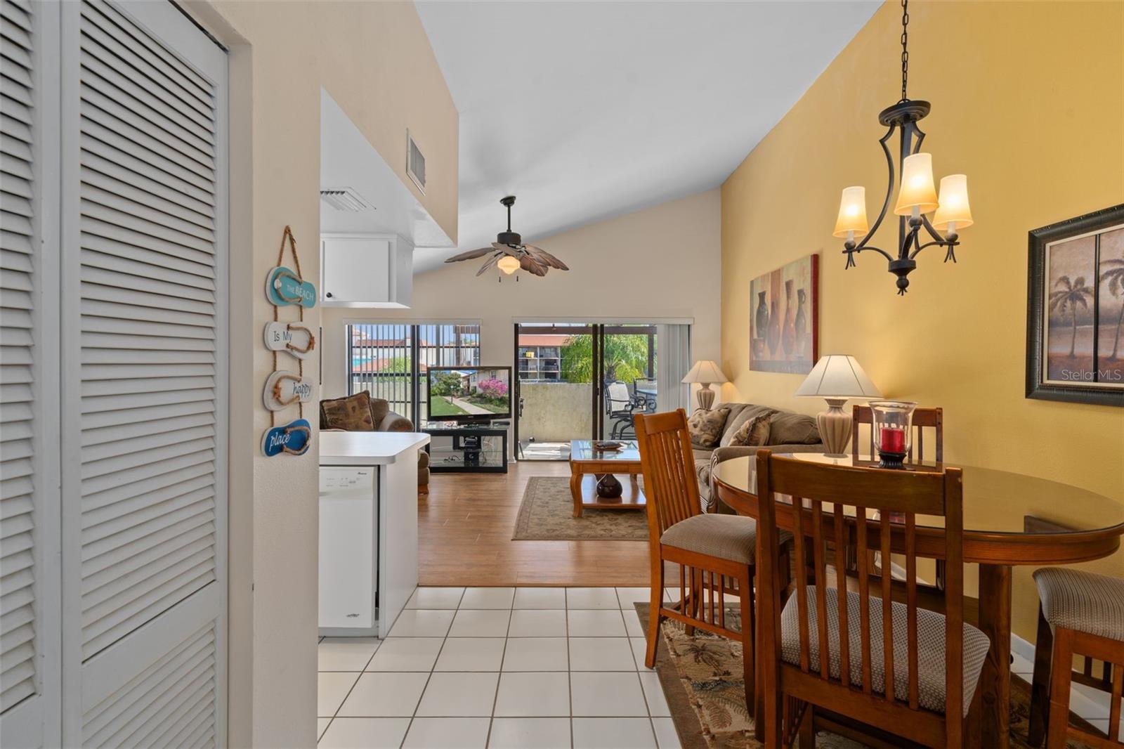 2571 CYPRUS DR #1-201, PALM HARBOR, FL, 34684