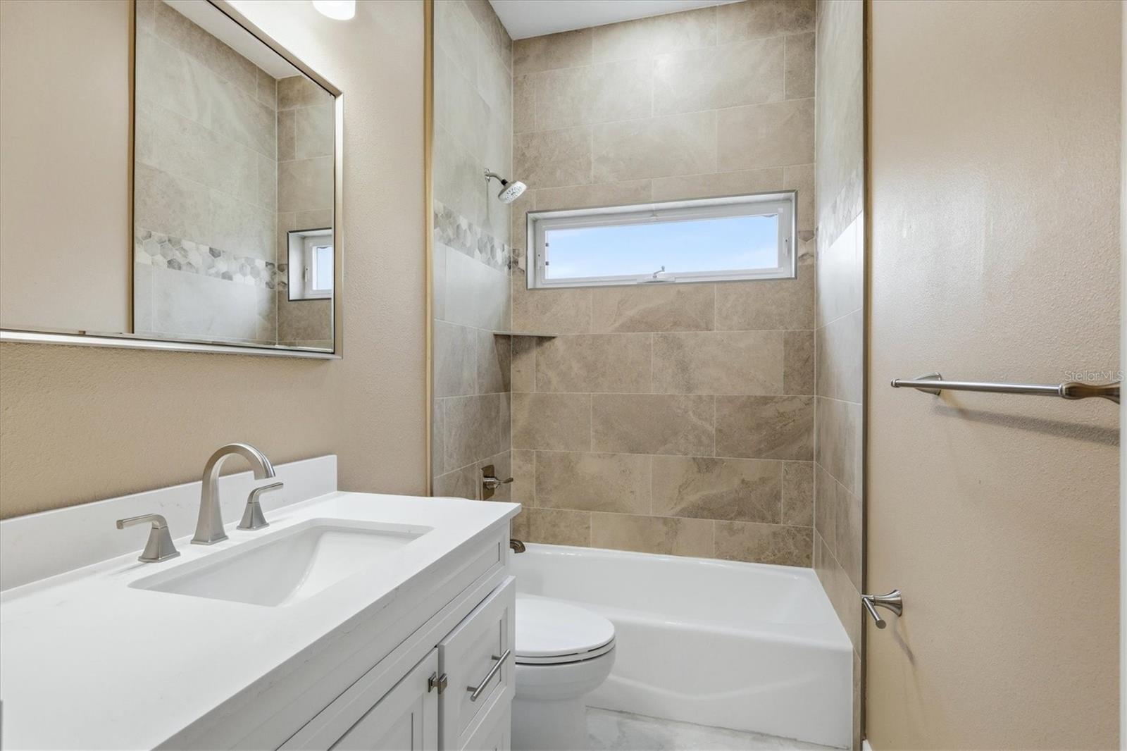 8160 COLLINGWOOD CT, UNIVERSITY PARK, FL, 34201