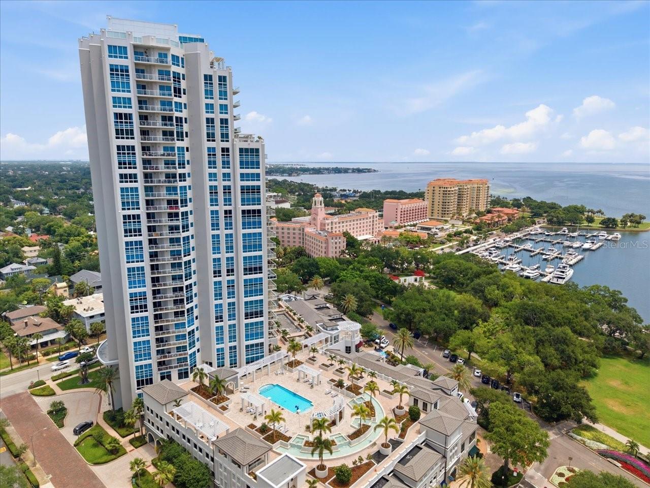 400 BEACH DR NE #1702, ST PETERSBURG, FL, 33701