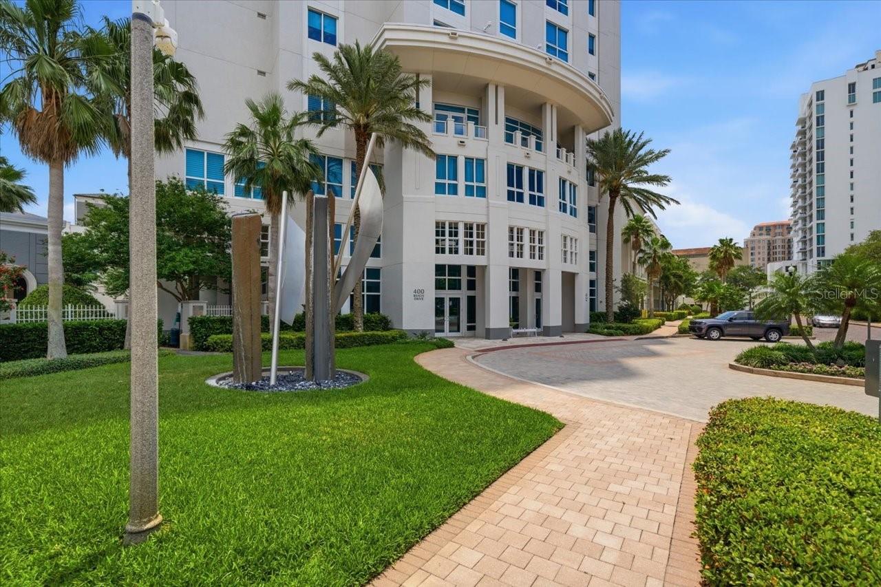 400 BEACH DR NE #1702, ST PETERSBURG, FL, 33701