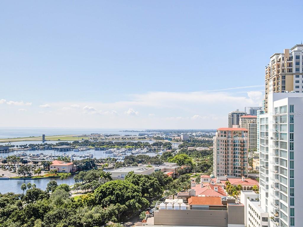 400 BEACH DR NE #1702, ST PETERSBURG, FL, 33701