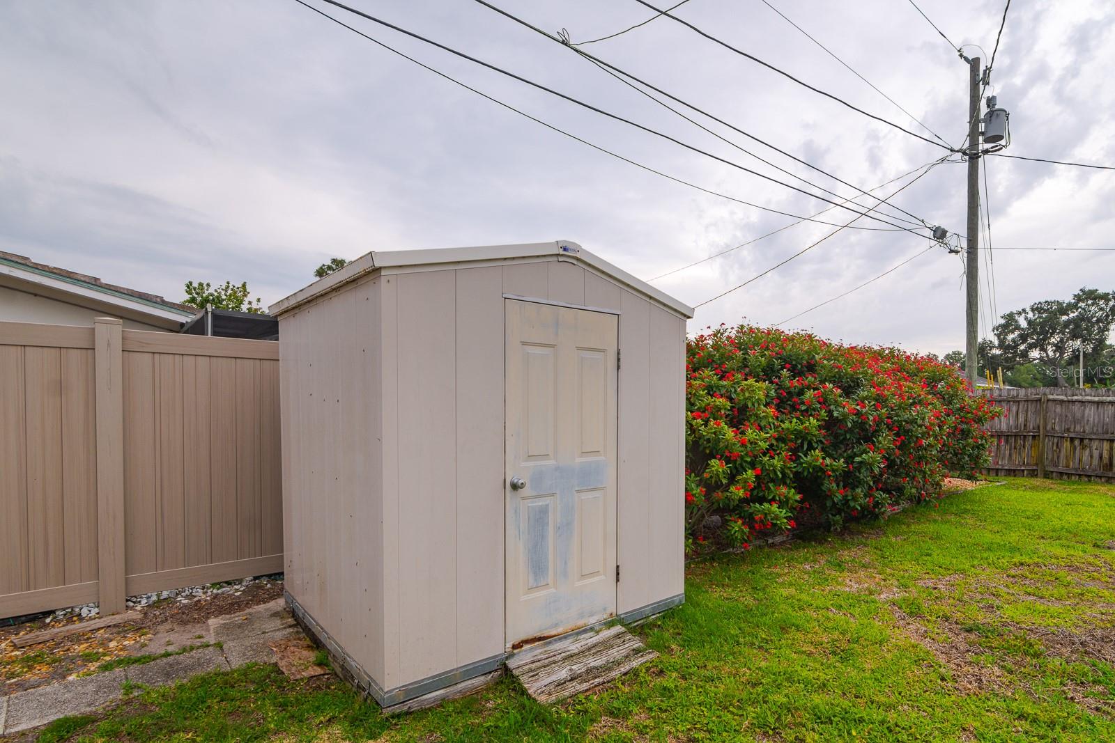 1825 YALE DR, CLEARWATER, FL, 33765