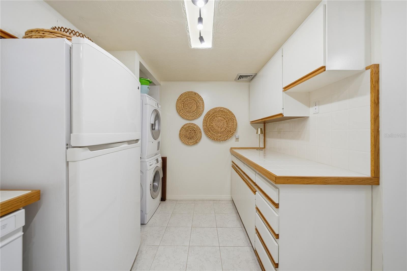 1 KEY CAPRI #603W, TREASURE ISLAND, FL, 33706