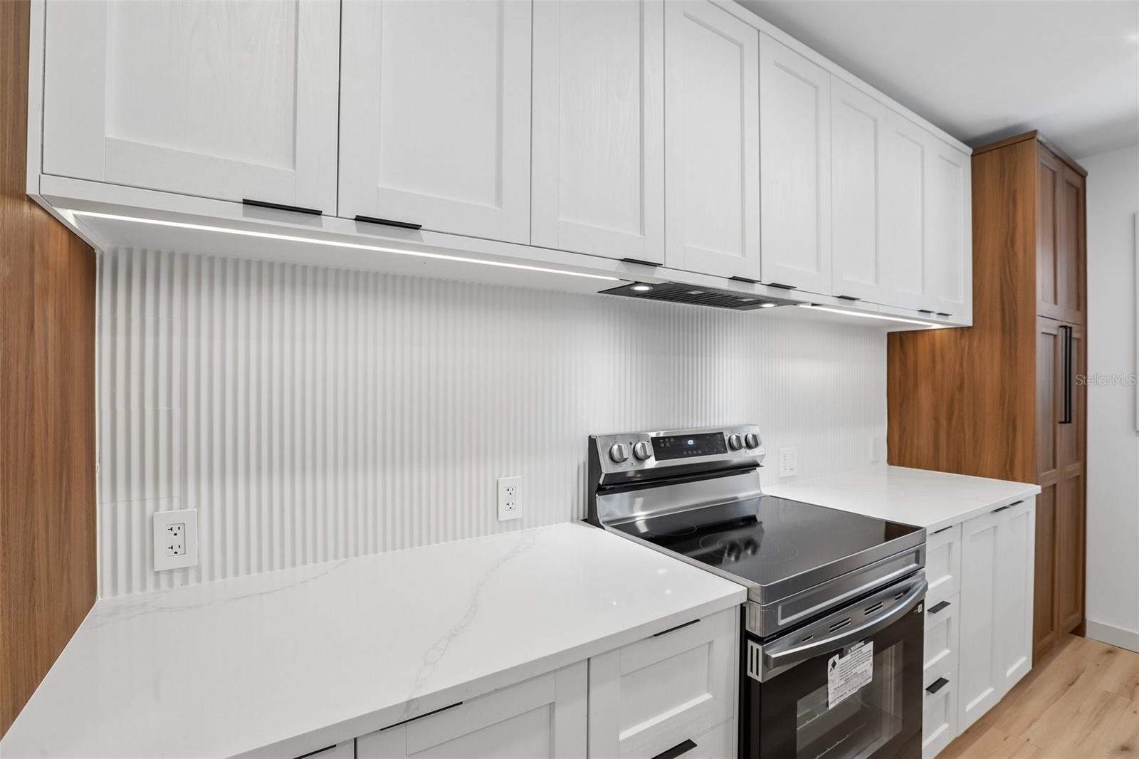 8523 N EDISON AVE, TAMPA, FL, 33604