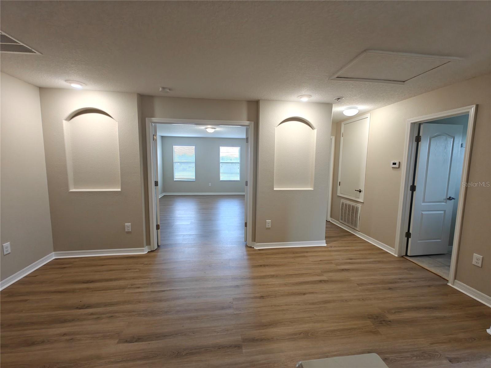 2221 GRANTHAM AVE, DAVENPORT, FL, 33837