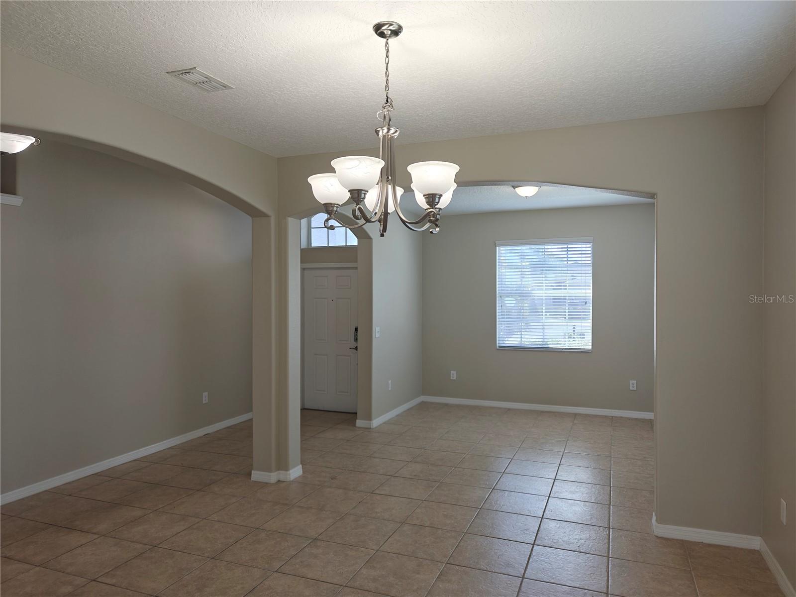 2221 GRANTHAM AVE, DAVENPORT, FL, 33837
