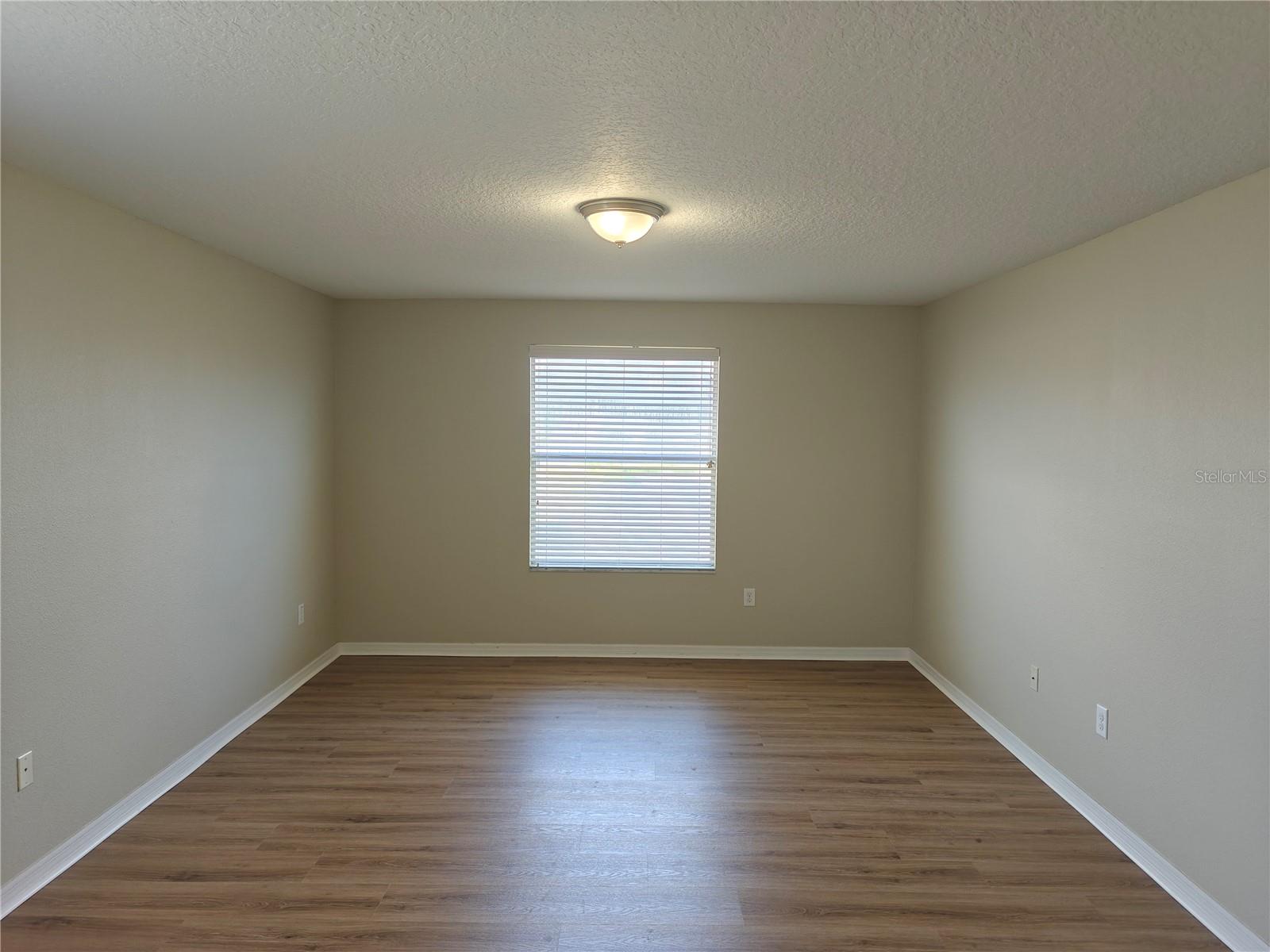 2221 GRANTHAM AVE, DAVENPORT, FL, 33837