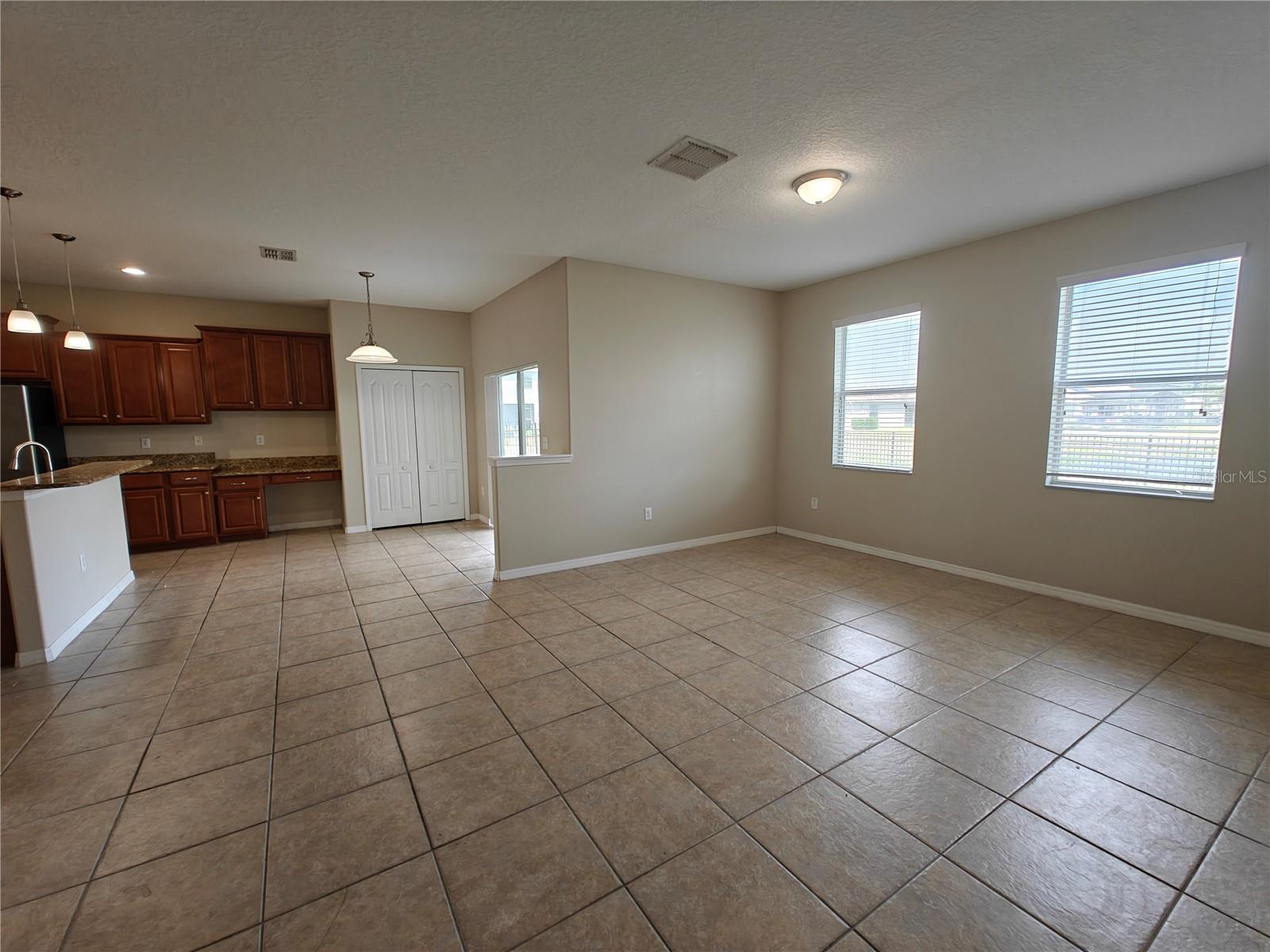 2221 GRANTHAM AVE, DAVENPORT, FL, 33837